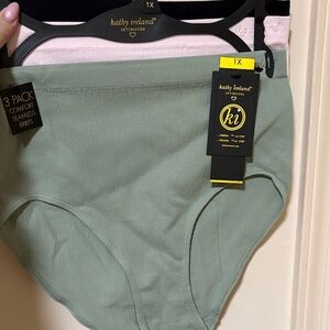 Kathy Ireland Intimates Women’s Seamless High-Waist Briefs - 3-Pack)